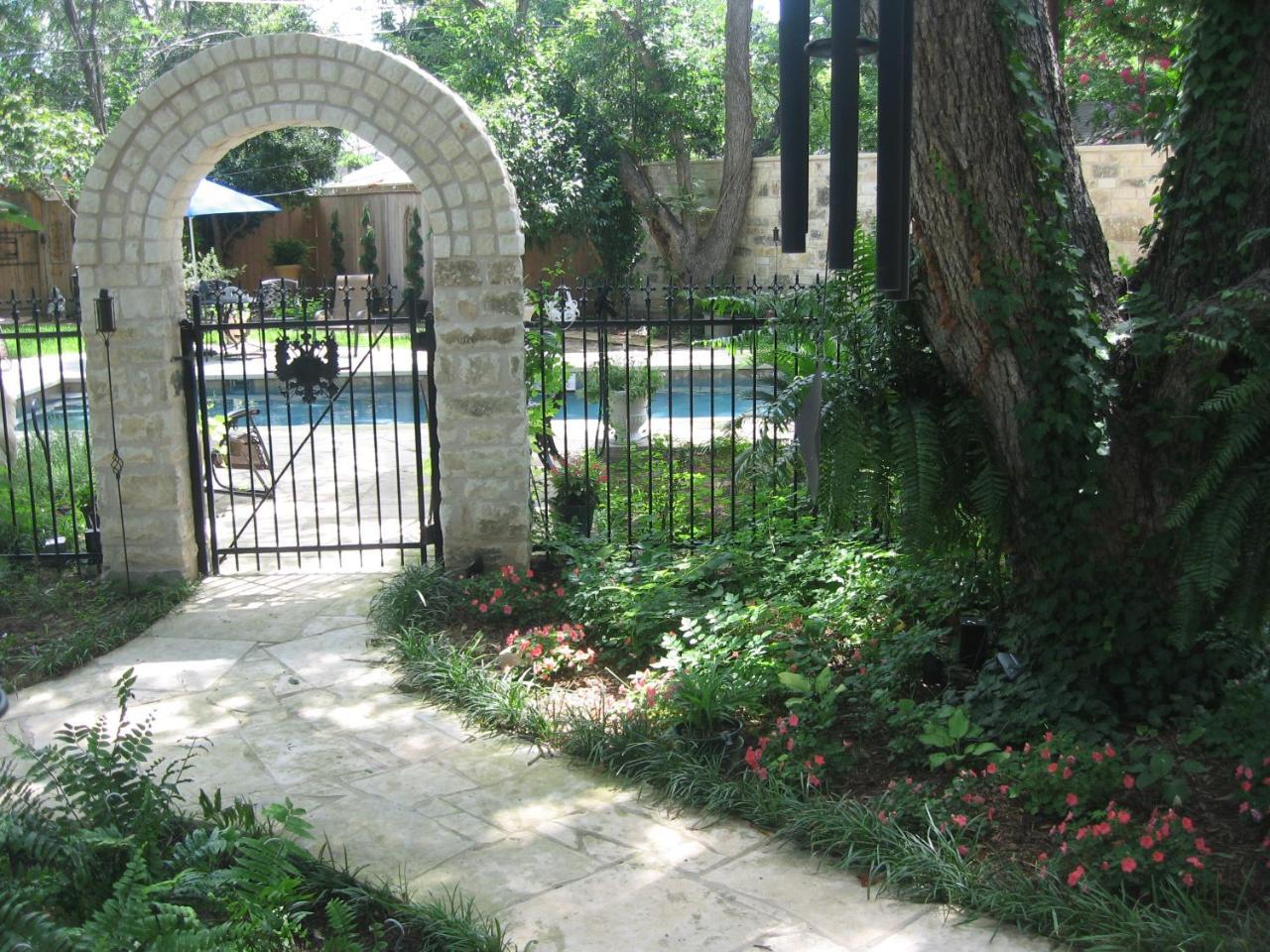 Strickland Arms Bed And Breakfast Austin Extérieur photo
